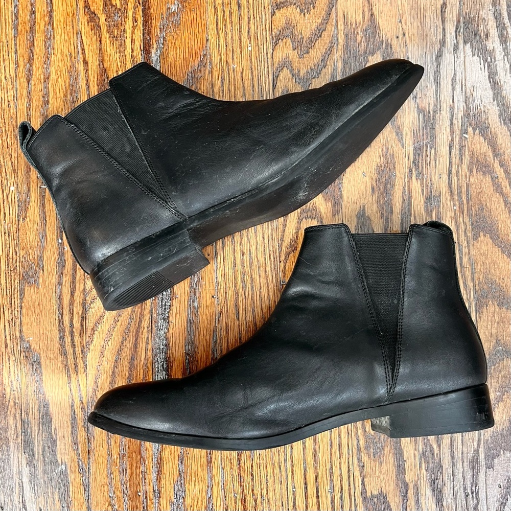 Nisolo Chelsea Boots